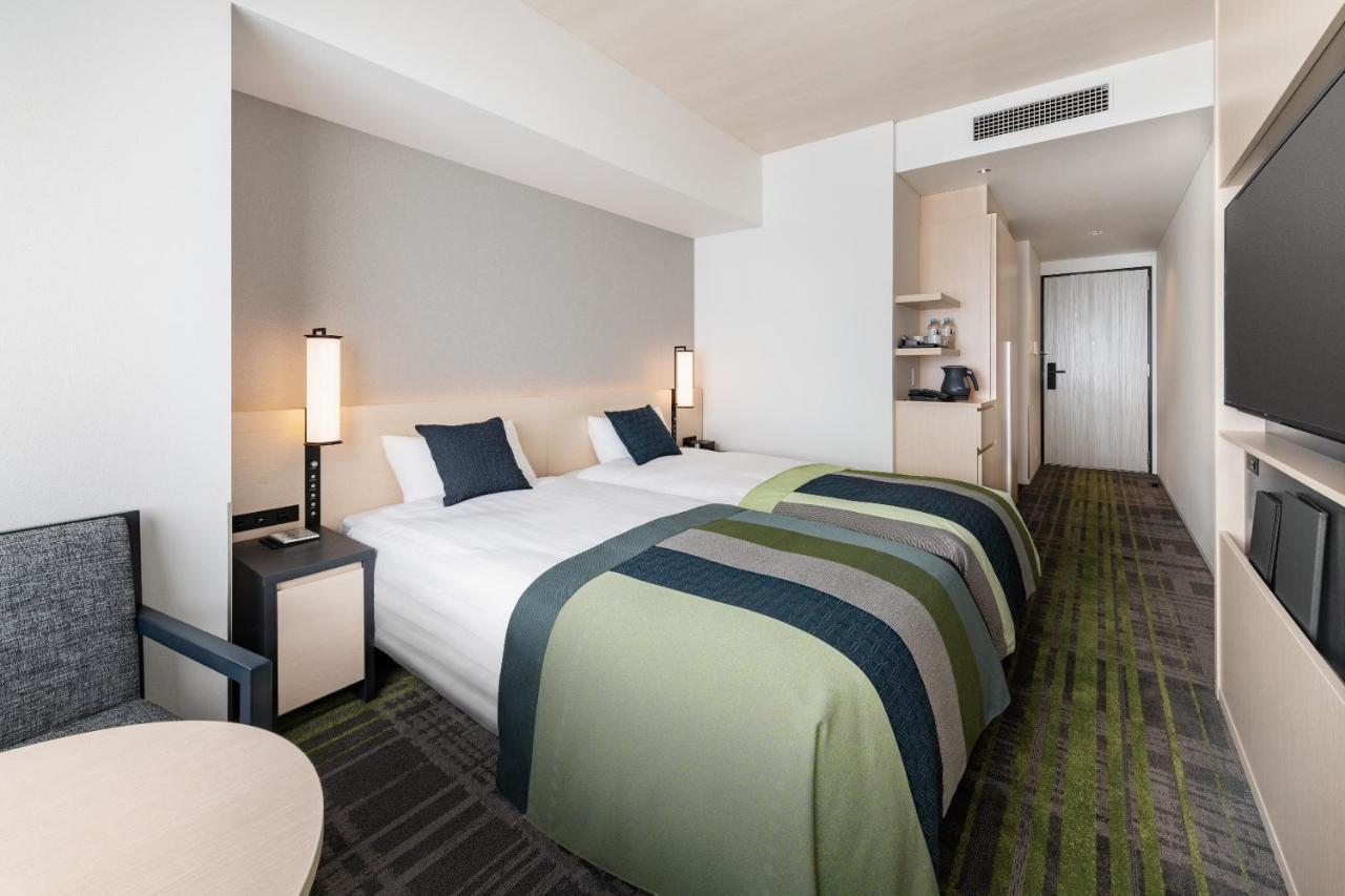 Hotel Hankyu Respire Осака Екстериор снимка