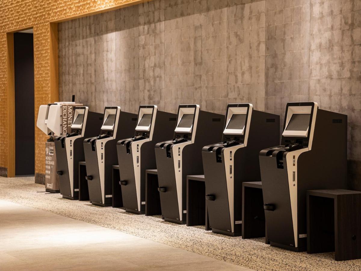 Hotel Hankyu Respire Осака Екстериор снимка