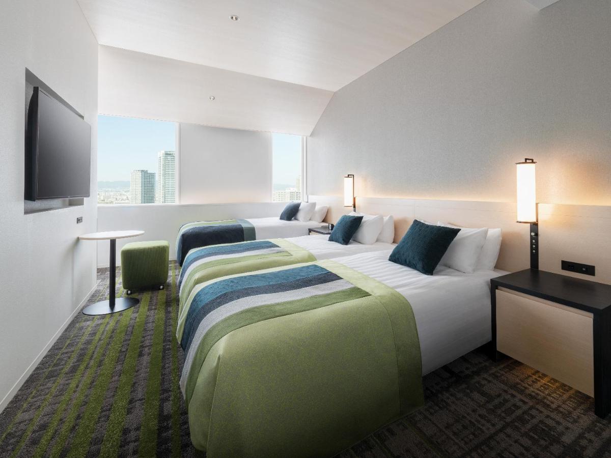 Hotel Hankyu Respire Осака Екстериор снимка